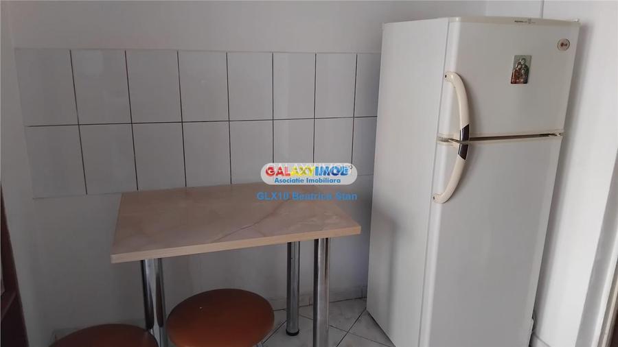 Inchiriere garsoniera spatioasa decomandata pe BD. DECEBAL - 17