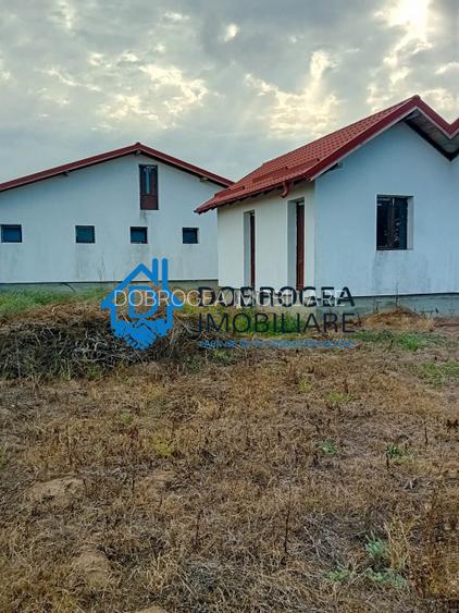 MURIGHIOL- CASA NOUA 5 CAMERE SEMIFINISATA ,TEREN 1000 MP - 2