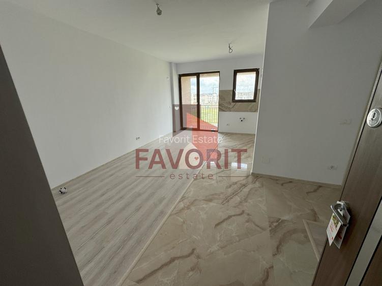 Langa ESO. 73 mp. Bloc nou cu lift. - 2