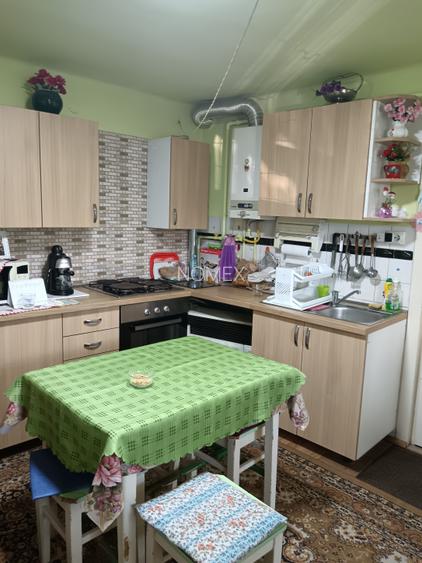 Casă cu teren generos de 1400 mp, ideală pentru locuință sau activitate comerciă - 3