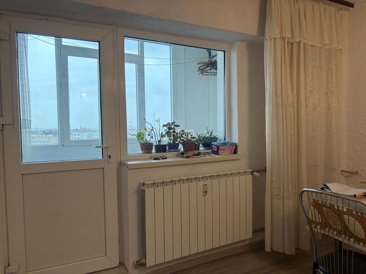Apartament spatios cu trei camere, Aparatorii Patriei, 124.000€ - 3