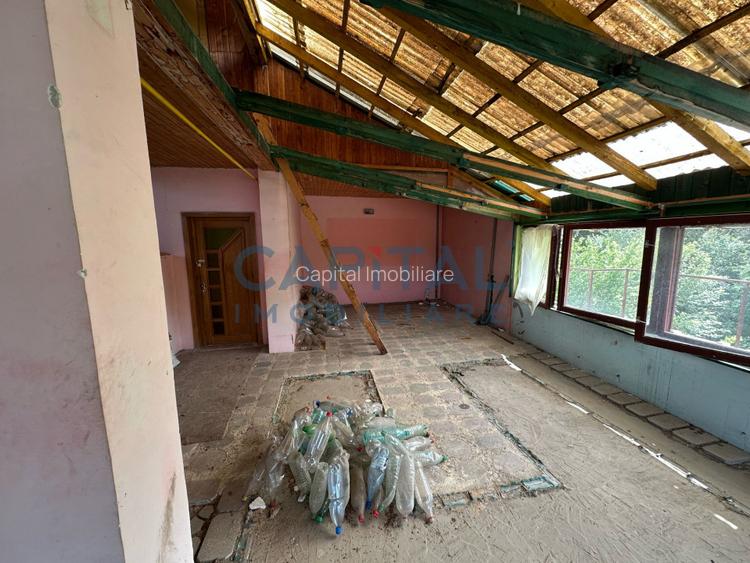 Apartament la casa, zona Timisorii, necesita compartimentare, terasa de 30 mp - 4