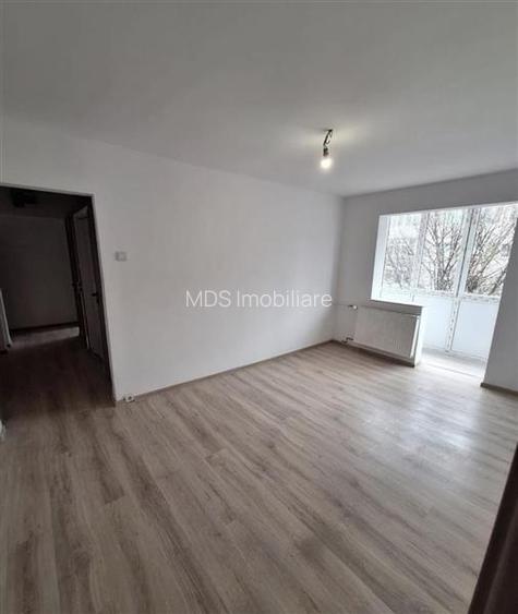 4 camere etaj 3 langa Mall - 7