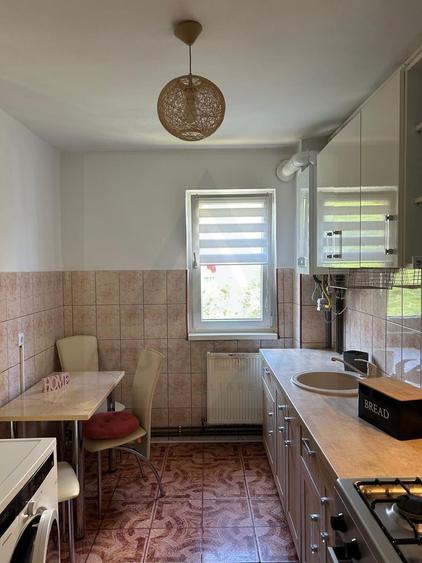 Apartament cu 2 camere 45 mp balcon etaj 2 in zona Rahovei