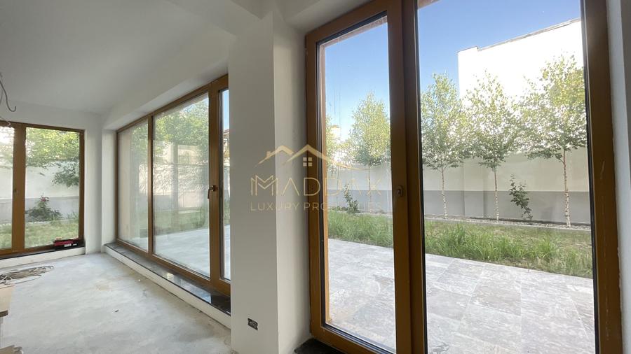 DUPLEX  3 Camere**TERASA+ CURTE**Bloc boutique***NOU// DOMENII