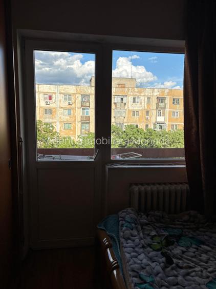 Apartament 3 camere Vanzare | Gorjului (2 minute de metrou) | An 1976 - 5
