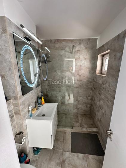 Proprietar vand apartament cu 3 camere - 8