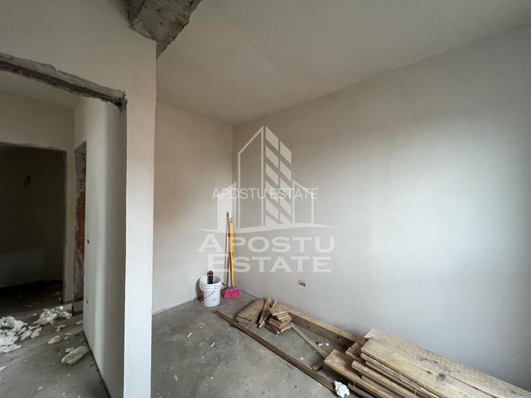 DE VANZARE casa alipita in Covaci cu curte mare - 6