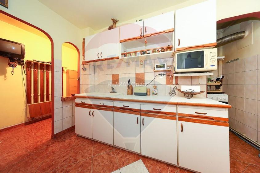 Apartament cu 2 camere de vânzare în zona Tractorul - 14