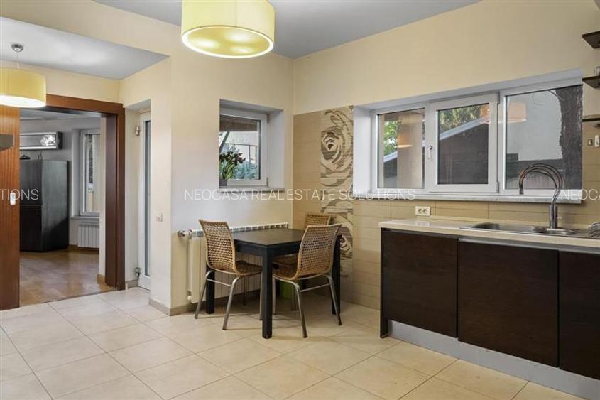 Vila de lux in apropiere de Cambridge School | Curte superba - 19