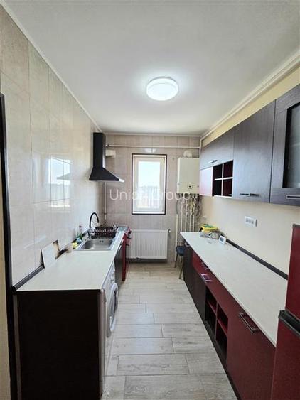 Apartament 2 Camere, Decomandat, Zona Salvare - Scoala 8 - 12