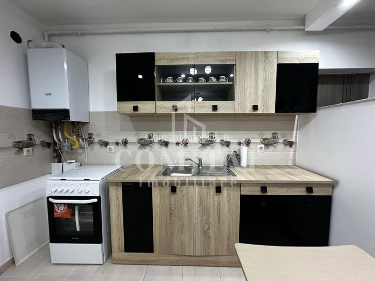 Apartament la etaj intermediar | 2 camere | Zona Str Porii - 16