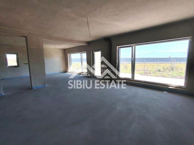 Casa noua Sibiu, Selimbar  teren 790 mp, garaj dublu, terase - 4