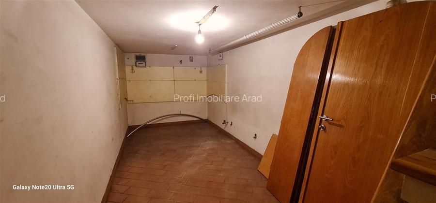 Spatiu UTA la Principala- C.A.Vlaicu terasa proprie in fata - 12