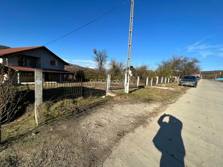 Casa cu teren 2000mp / Alunu - Valcea - 10