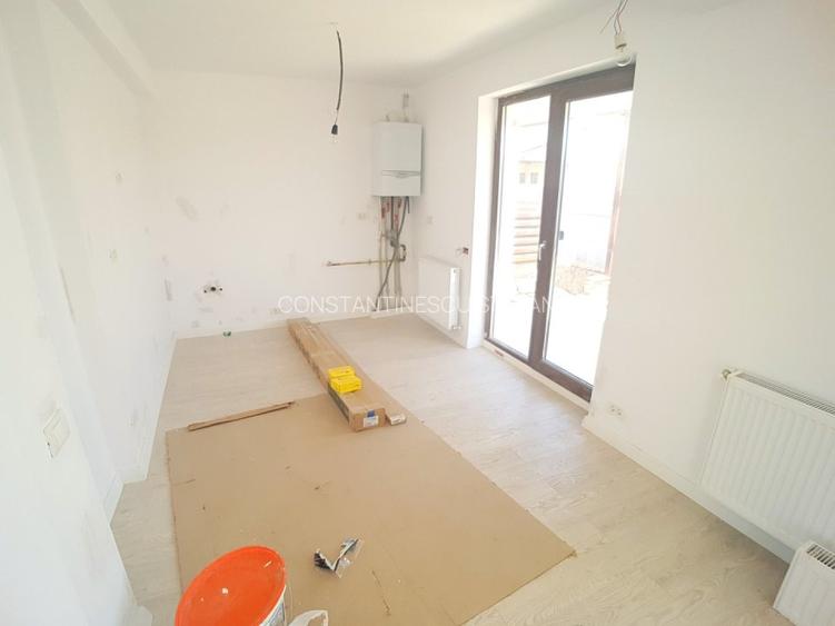 Proprietar - Single 5 camere, 420 mp teren, 220 mp - 5