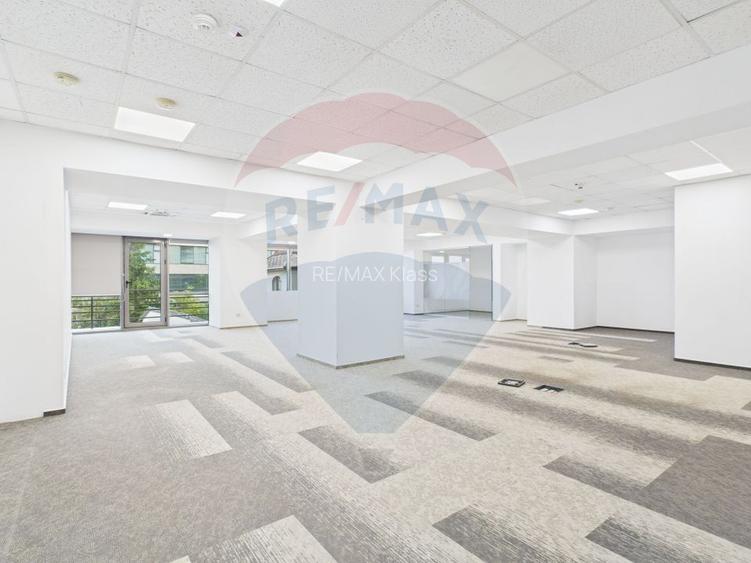Spațiu de birouri disponibil spre închiriere în Băneasa 171–615 mp - 34