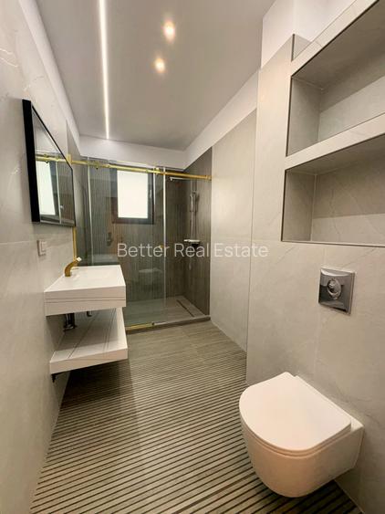 Penthouse deosebit de vânzare – 3 camere, 3 băi, 2 locuri de parcare incluse - 11