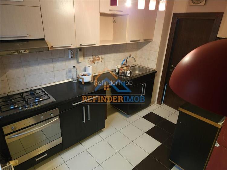 Apartament de vanzare de 3 camere, zona Ozana - Auchan Titan - 4