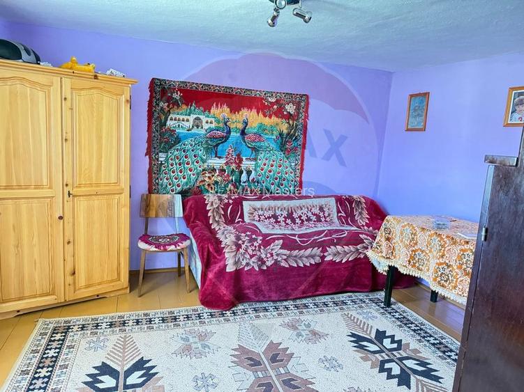 Casa cu Teren 2288 MP GURA HUMORULUI - 9