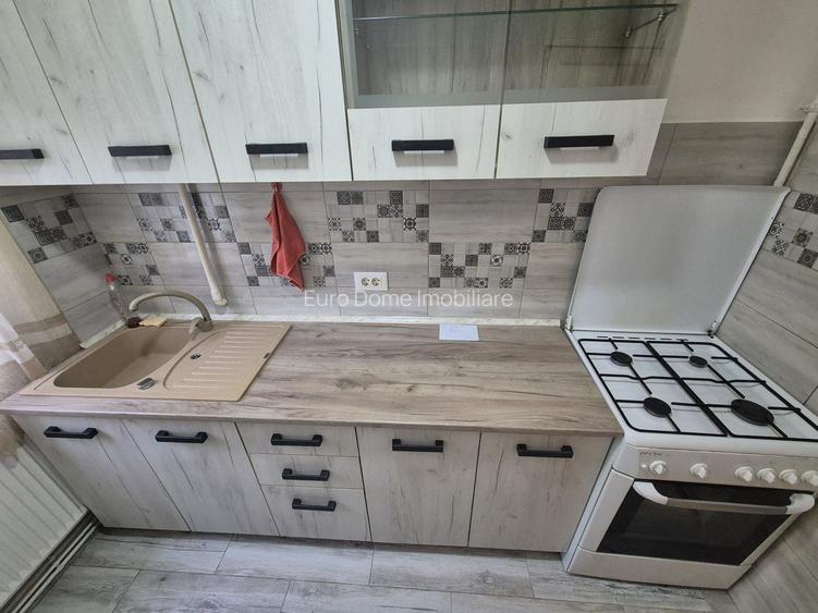 Zona Grivitei, apartament liber la vanzare - 4