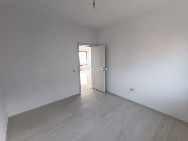 CASA SINGLE DEOSEBITA 4 CAMERE,VALEA LUPULUI ,IASI - 28