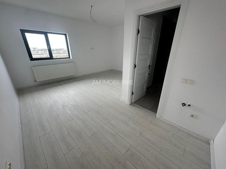 GARSONIERA - CRISUL REPEDE, BLOC NOU, BUCATARIE INCHISA, COMISION 0% - 4