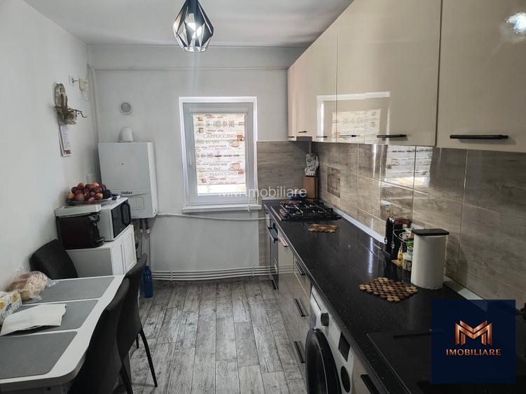 Apartament 3 camere Central, renovat 2023, decomandat, etaj intermedia - 9