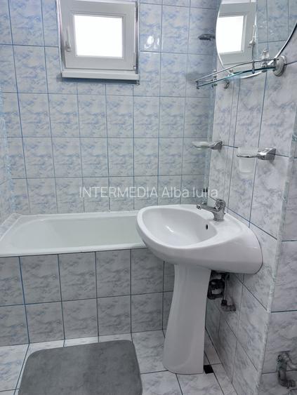 APARTAMENT 3 CAMERE I DECOMANDAT I 65 MP I MOBILAT CETATE BULEVARD - 3