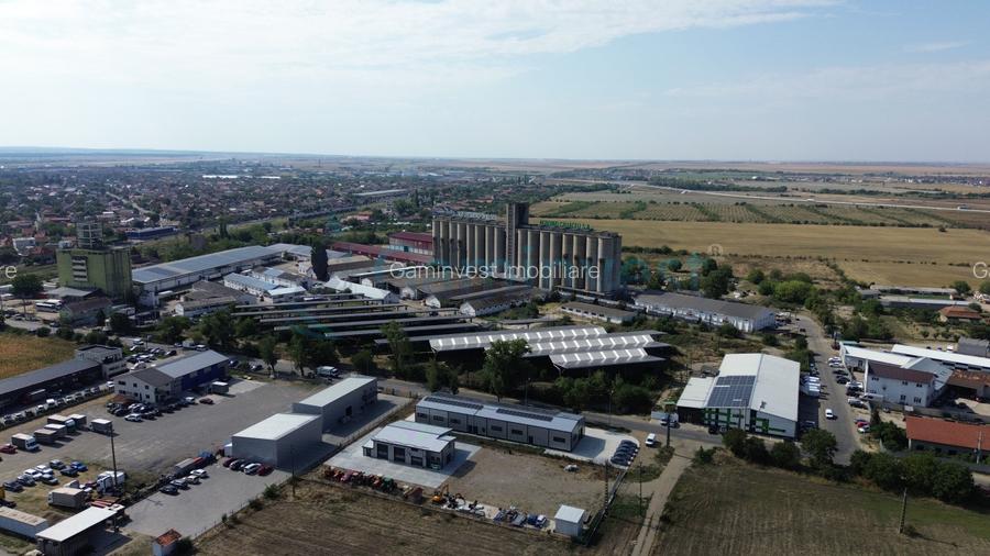 Teren intravilan 5,7 ha cu panouri fotovoltaice in Oradea, Romania - 5