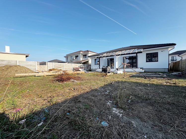 Duplex 3 camere 71mp utili + terasa 14mp, 315mp teren, Mosnita Noua  - 16