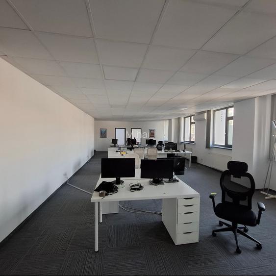 Birouri , suprafata de 366 m2 - 3