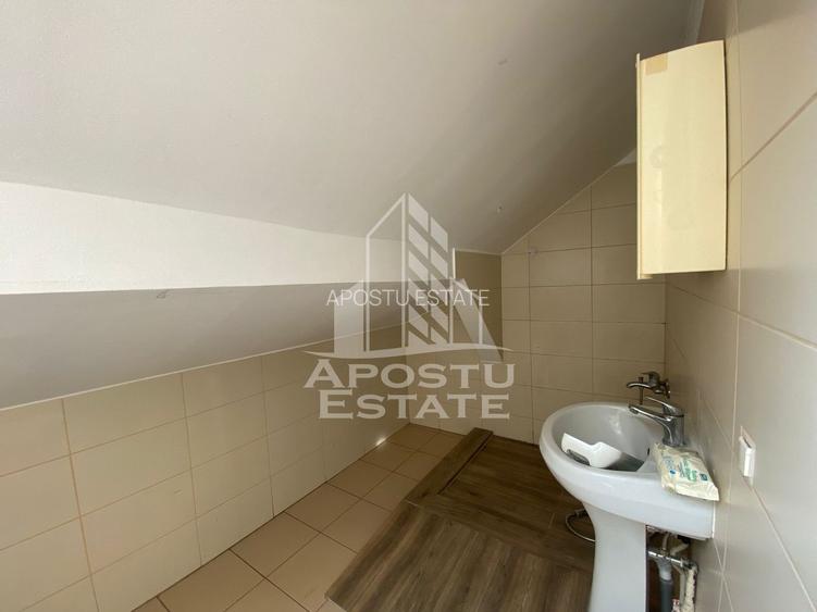 Casa partial mobilata, curte proprie,  zona Lunei - 31