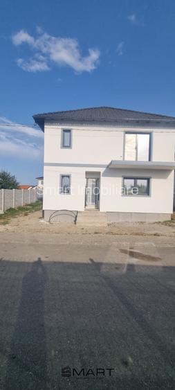 Casa individuala de vanzare in Cristian - 2