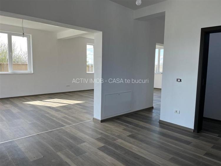 Olosag, Vila P+1E, 194 Mp., Compartimentare  Moderna - 12