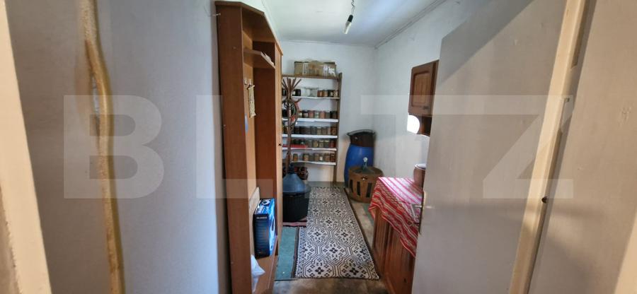 Casă complet mobilată, izolată, 110 mp, centrală pe gaz, toate utilitățile, Titu
