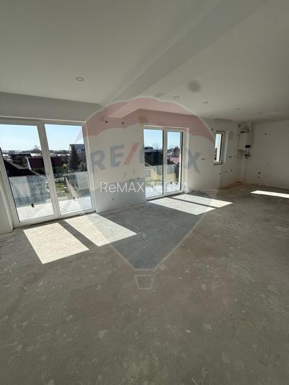 APARTAMENT 2 CAMERE DE VANZARE IN CENTRUL VECHI - 12