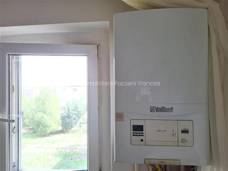 Apartament 3 camere, et 3, CT, balcon mare, doua bai - 11