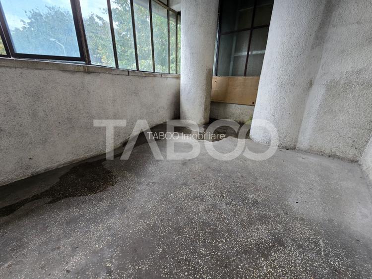 Apartament decomandat 4 camere 4 balcoane 2 bai etaj 1 Central Sibiu - 15