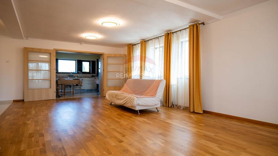 Vanzare vila deosebita cu 4 camere, Branesti - Autostrada Soarelui - 15