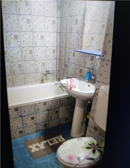 Garsoniera in bloc reabilitat, cu 2 lifturi Tei,12 min metrou OBOR - 4