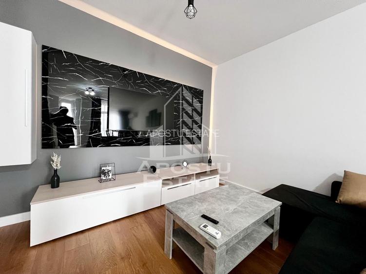 Apartament 2 camere, centrala proprie, loc de parcare, zona Torontal - 2