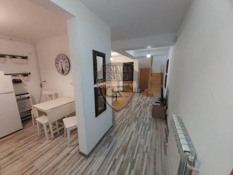 Duplex: P+1+Mansarda: 100mp utili + 100mp curte/parcare , Mamaia Nord, Papaya - 2