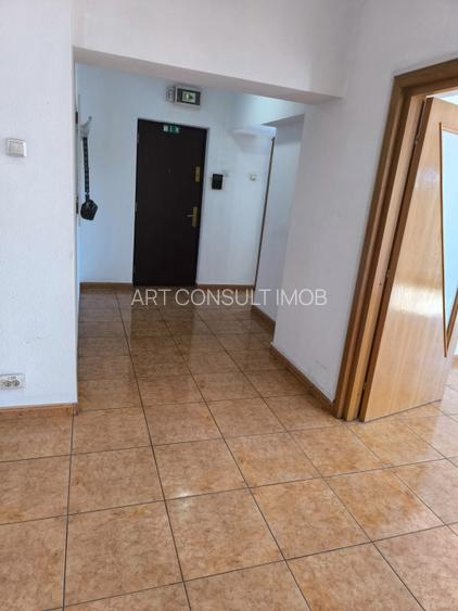 4 Camere |Splaiul Independentei  | Metrou | 3 Balcoane |  Pretabil Birou | - 5