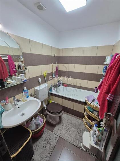 SOARELUI - BLOC IZOLAT - 3 CAMERE - CENTRALA PROPRIE - CLIMA - DECOMANDAT - 6