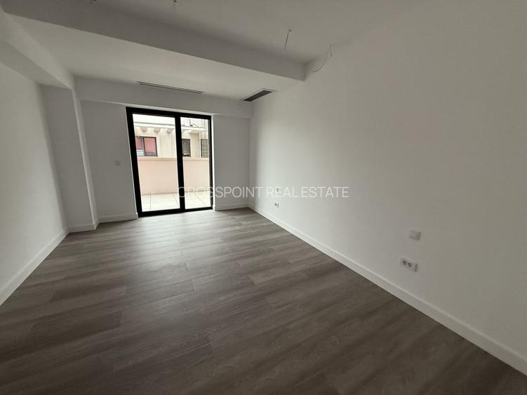 Bloc nou /  Herastrau - 7