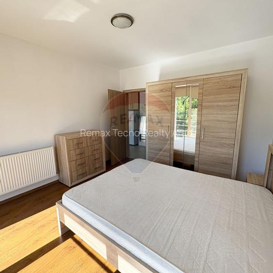 Apartament cu 3 camere de inchiriat - 12