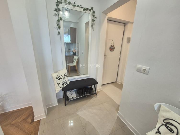 Vanzare Apartament 2 camere cochet mobilat si utilat complet de lux - 29