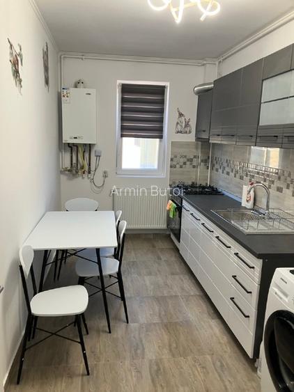 Proprietar, inchiriez apartament cu 2 camere, Calea Urseni, TM. Din 10 Martie - 3