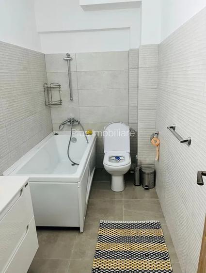 Apartament 3 camere decomandat, 2 băi, Tg. Cucu – Podu de Fier, etaj 1 - 7